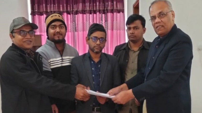 সংস্কার কমিশনে ২২ দফা সংস্কার প্রস্তাবনা দিলো মুক্ত গণমাধ্যম মঞ্চ...